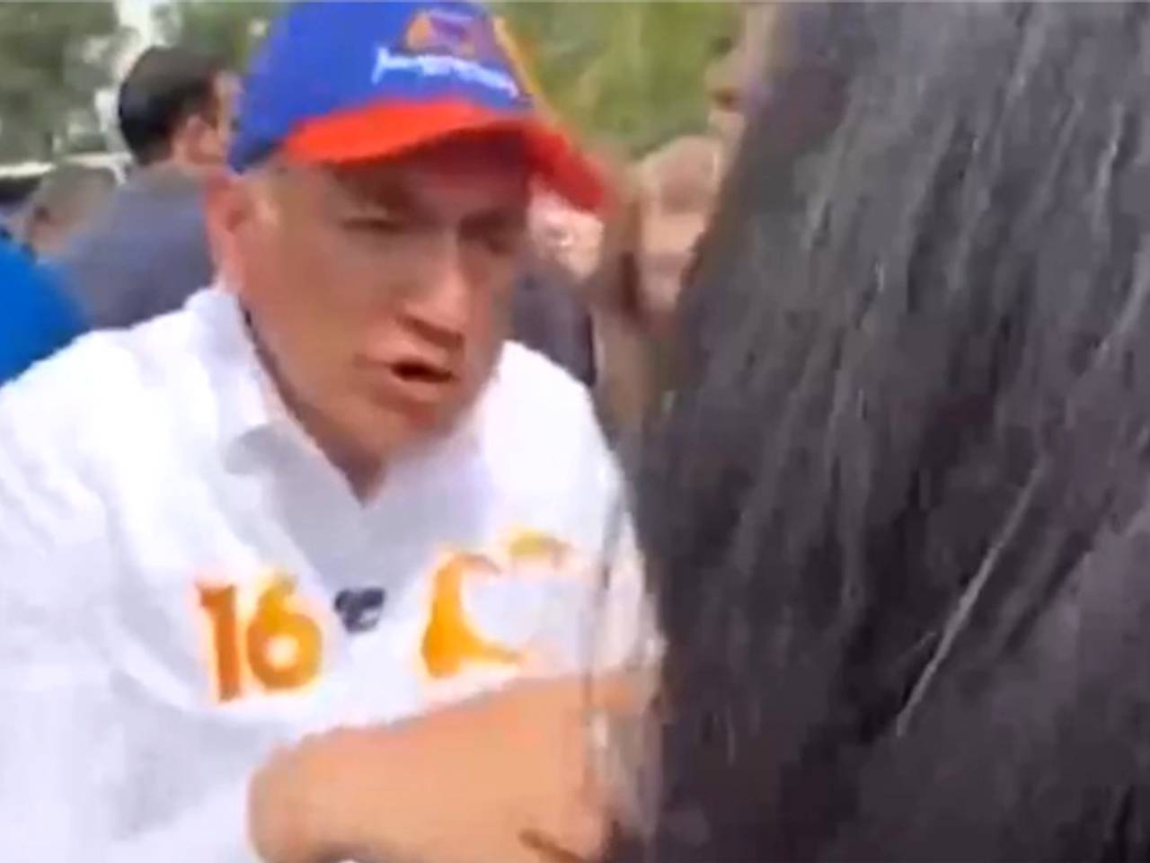 В МИД прокомментировали перепалку Пашиняна на митинге с жительницей Еревана