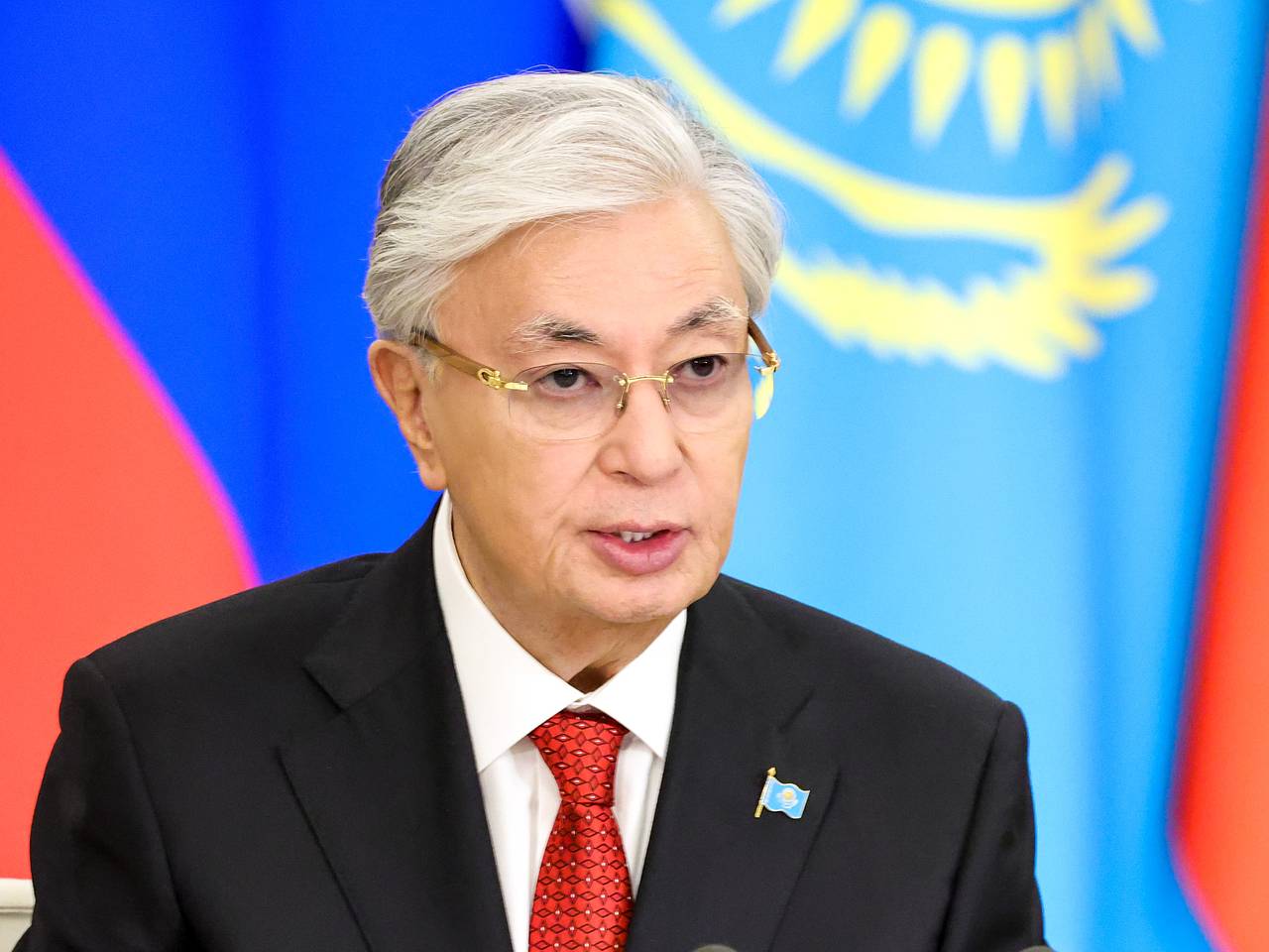В Казахстане раскрыли интерес Токаева к заморозке конфликта на Украине
