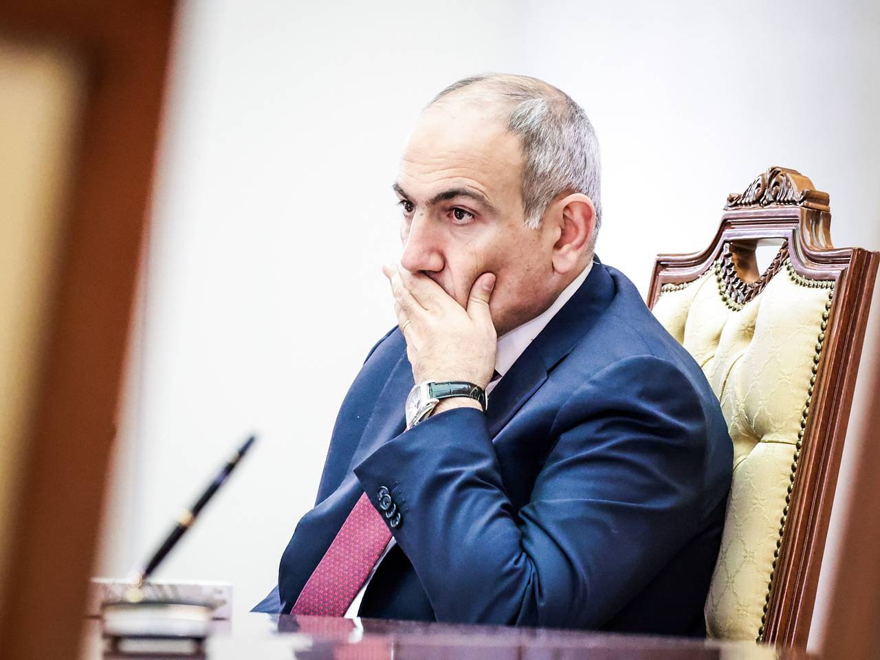 Пашинян попросил Путина решить проблему