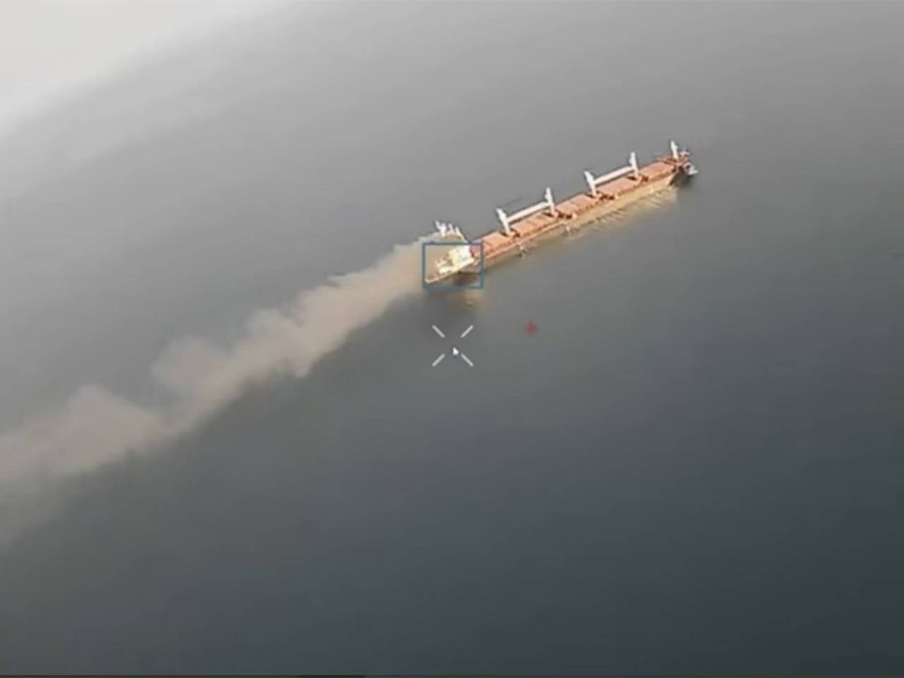 Удар умной «Герани» по судну показали на видео