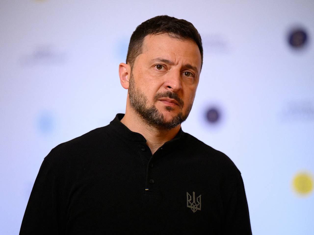 Зеленский заявил, что взорвавшийся склад с оружием в Вишневом находился рядом с жилым сектором вопреки инструкциям