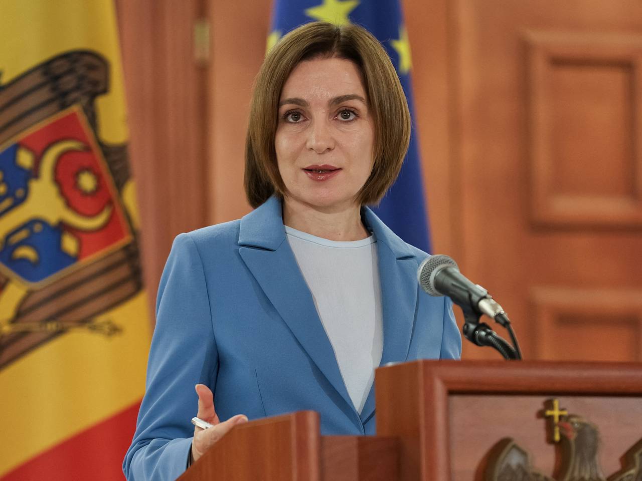 Санду рассказала о повороте спиной к украинцам